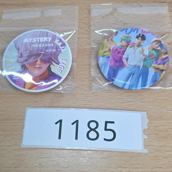 Saja Colorful K-Pop Round Pin Set — Purple & Multicolor 2 - Picture 2 of 6